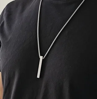 گردنبند مردونه مکعب نقره ای(بدون حکاکی)