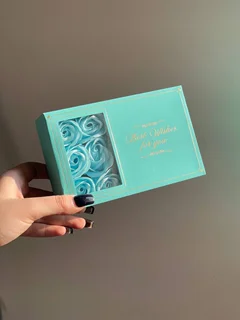 باکس ولنتاینی گل رز آبی