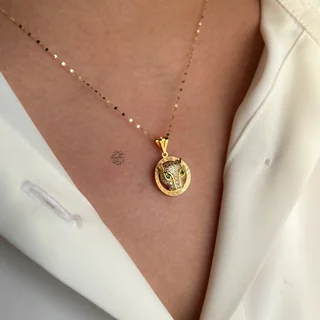 آویز ورساچه پنتر طلا